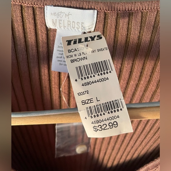 NWT West of Melrose Flyaway Sweater from Tilly’s - Picture 7 of 7